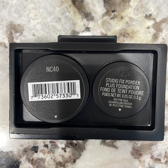 🍄6/$26 Mac prep and prime, mini + foundation/studio fix powder, purse size NWT - Picture 3 of 3